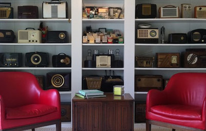 Tune In to Vintage Radios as Home Decor