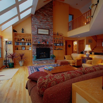 Comfortable, Classy Contemporary For Sale - Gilford, NH