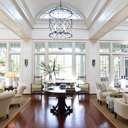 https://www.houzz.com/photos/comfortable-luxury-traditional-living-room-charleston-phvw-vp~819553
