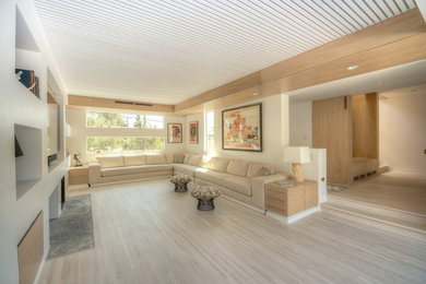 Example of a danish living room design in Los Angeles