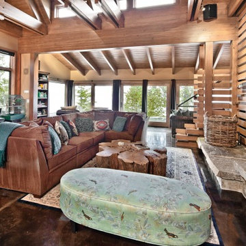 Concrete Floored Abode - a cabin on Lake Wenatchee