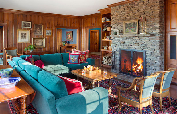 Traditional Living Room by Elizabeth Swartz Interiors