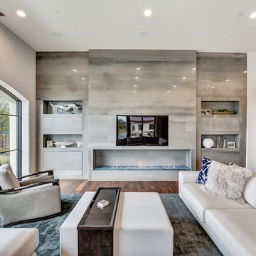 Contemporary Home with Wall of Glass overlooking Golf course