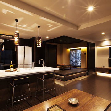 Contemporary Kitchen and Japanese Tea Room Space