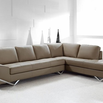 Contemporary Sectional Sofa in Latte Leather