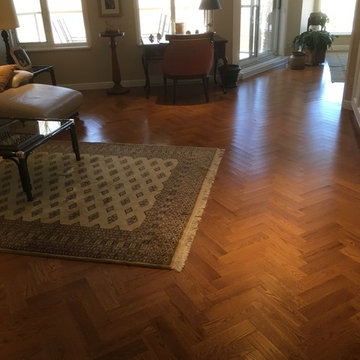 Copper Red Oak Hardwood Flooring - Living Room