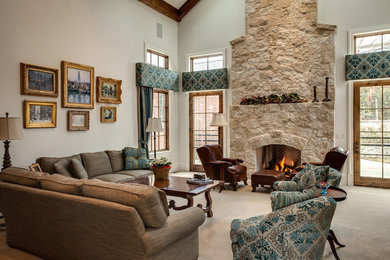 Photo of a traditional living room in Denver.
