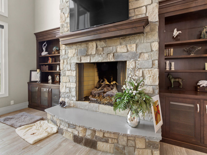 Open - Transitional Living Room