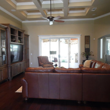 Custom Traditional Style Living Room
