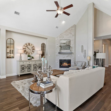 Dallas, Texas | Wellington – Classic Princeton Living Room