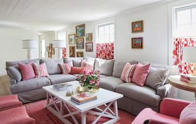 Lyft din neutrala soffa med färg i accenter och accessoarer