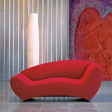 Diva sofa by Softline in red