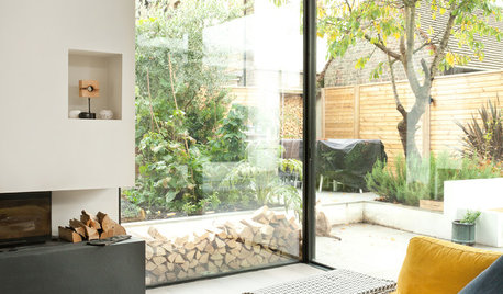 Room Tour: A Modern Extension Shows Off the Magic of Raw Concrete