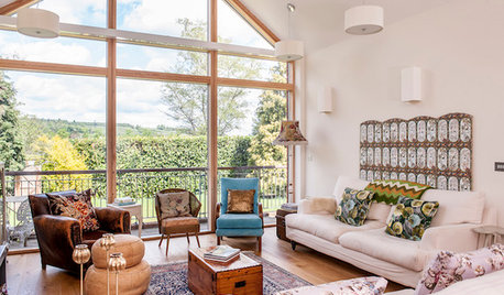 Houzz Tour: Vintage Pieces Jazz Up a New Home
