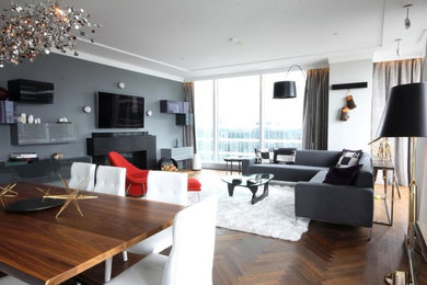 This is an example of a medium sized contemporary living room in Toronto.