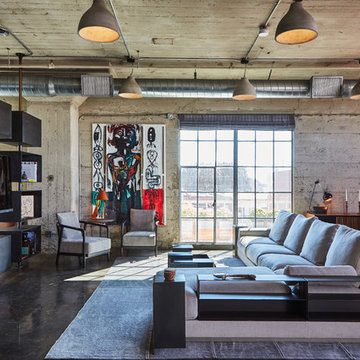 DTLS Industrial Loft Apartment: Living room