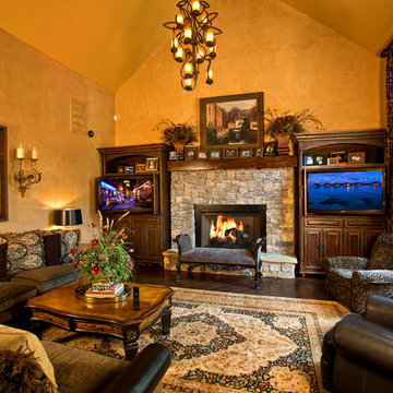 Dual TV's: Living room