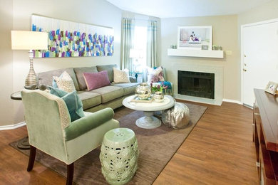 Example of a living room design in Dallas