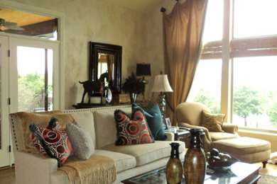 Example of a transitional living room design in Wichita
