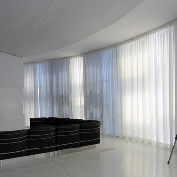 Electronic sheer curtains