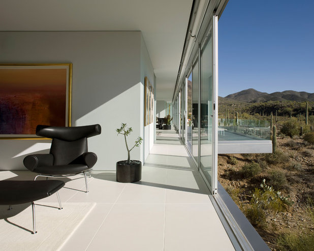 Modern Living Room by 180 degrees