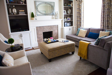 Inspiration for a timeless living room remodel in Toronto