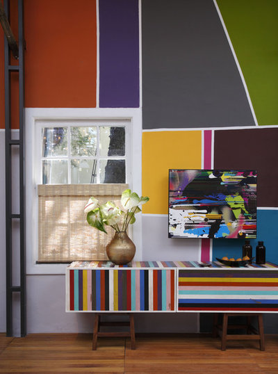 Modern Living Room by Evelyn Muller