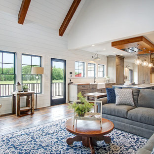 75 Beautiful Farmhouse Living Room With A Corner Fireplace Pictures Ideas July 2021 Houzz