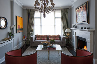 Design ideas for a classic living room curtain in London.
