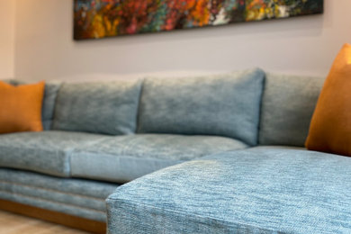 Photo of a contemporary living room in Edinburgh.