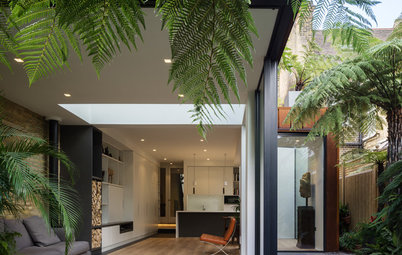 Stickybeak of the Week: A Lush and Light-Filled London Extension