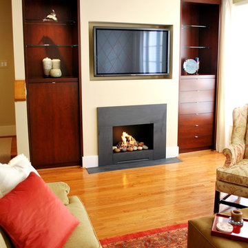 Fireplace & Custom Built-Ins