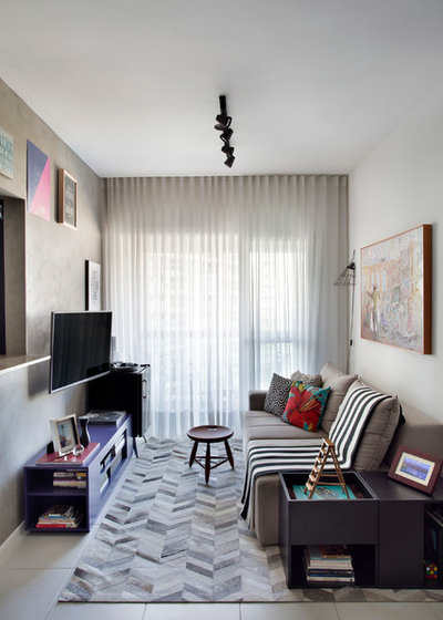 Contemporary Living Room by Carolina Mendonça Architecture and Interior Design