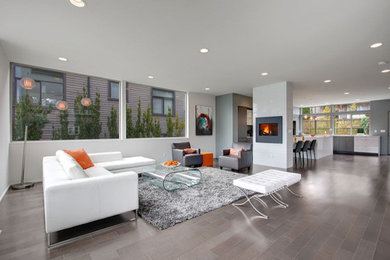 Inspiration for a modern living room remodel in Orange County