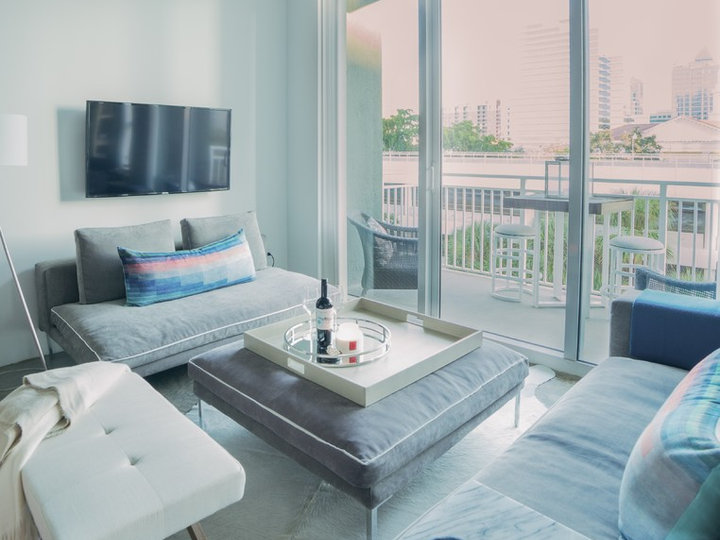 Living Room - Transitional Living Room