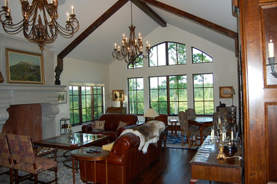 This is an example of a traditional living room in Richmond.