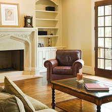 Traditional Living Room by Satori Homes & Renovations