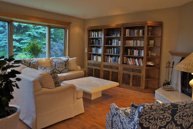 Living room - traditional living room idea in Ottawa