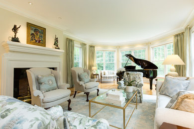 Georgian Splendor/Living Room