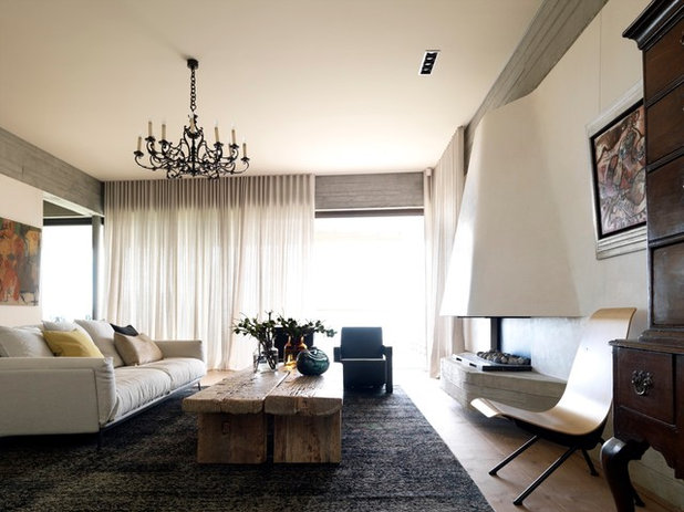 Contemporary Living Room by Decus Interiors