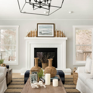 Inspiration for a country living room remodel in Minneapolis