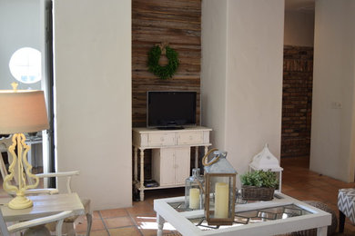 Design ideas for a classic living room in Orlando.