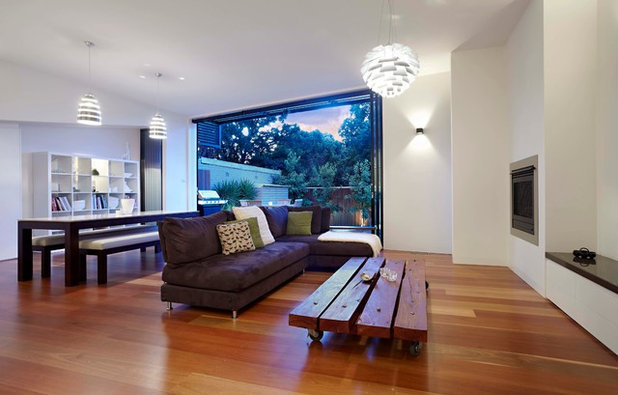 Contemporary Living Room by Windiate Architects