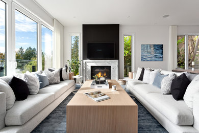 Beach style living room photo in Vancouver