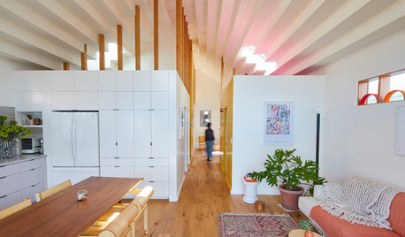 Houzz Tour: Incredibly Bright and Airy in 850 Square Feet