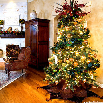 Holiday Inspiration - Christmas Tree Instalations