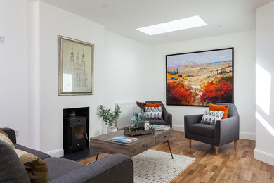 Photo of a modern living room in Kent.
