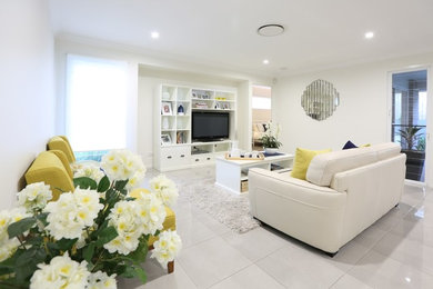 This is an example of a modern living room in Brisbane.
