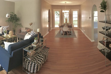 Minimalist living room photo in Wichita