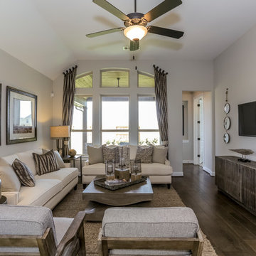 Houston, Texas | Lago Mar - Premier Juniper Living Room